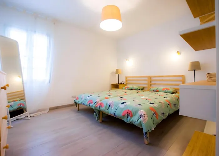 Book Jet - Ursula Apartments